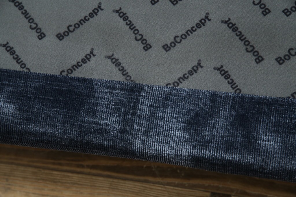 中古　美品　Boconcept(ボーコンセプト)　Carlton(カールトン)　くつろぎ空間を演出するスタイリッシュな2.5人掛けソファ　定価約45万円　(R-082331)