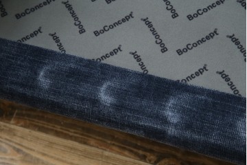 中古　美品　Boconcept(ボーコンセプト)　Carlton(カールトン)　くつろぎ空間を演出するスタイリッシュな2.5人掛けソファ　定価約45万円　(R-082331)