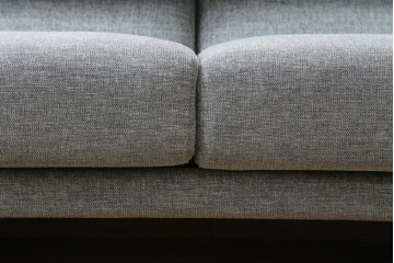 中古　超美品　IDC大塚家具取り扱い　パッセロ　2way　ローバック、ハイバックどちらも楽しめる2.5人掛けソファ　定価約40万円　(R-082332)