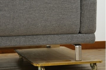 中古　超美品　IDC大塚家具取り扱い　パッセロ　2way　ローバック、ハイバックどちらも楽しめる2.5人掛けソファ　定価約40万円　(R-082332)