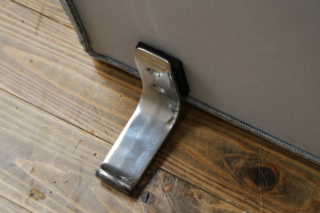 中古　超美品　IDC大塚家具取り扱い　パッセロ　2way　ローバック、ハイバックどちらも楽しめる2.5人掛けソファ　定価約40万円　(R-082332)