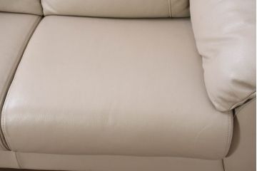 中古　超美品　フランスベッド取り扱い　イタリア　サコモディ(S'ACCOMODI)　上質な本革を使用した2Pソファ(レザー、アームソファ、二人掛け、2人掛け)(定価約32万円)(R-082334)