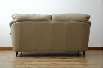 中古　超美品　フランスベッド取り扱い　イタリア　サコモディ(S'ACCOMODI)　上質な本革を使用した2Pソファ(レザー、アームソファ、二人掛け、2人掛け)(定価約32万円)(R-082334)