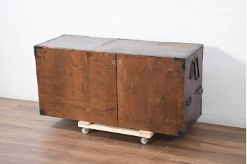 和製アンティーク　上手物!!　八幡では珍しい、上段に小引き出し二杯付きの佐渡箪笥・上段(時代箪笥、八幡箪笥、ローボード、テレビ台、テレビボード、ローチェスト、収納たんす、衣装タンス、整理箪笥)(R-082336)