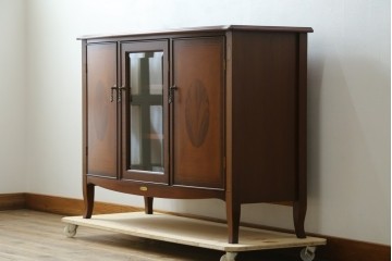 中古　美品　東海家具工業(Tokai Kagu)　ベネチア(Venezia)シリーズ　マホガニー材　ネオクラシカルな気品漂う意匠が魅力のイタリアンサイドボード　定価約15万円　(R-082338)
