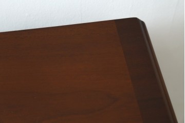 中古　美品　東海家具工業(Tokai Kagu)　ベネチア(Venezia)シリーズ　マホガニー材　ネオクラシカルな気品漂う意匠が魅力のイタリアンサイドボード　定価約15万円　(R-082338)