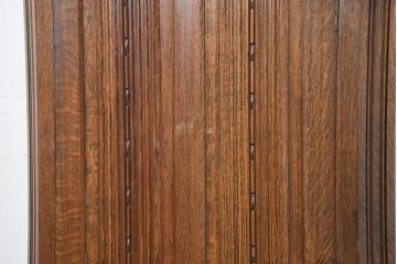 イギリスアンティーク　人気の薄型!!　オーク材　アールデコ　クラシカルな佇まいが魅力的なワードローブ(洋服タンス、衣装タンス、キャビネット、収納棚、戸棚、英国)(R-082341)