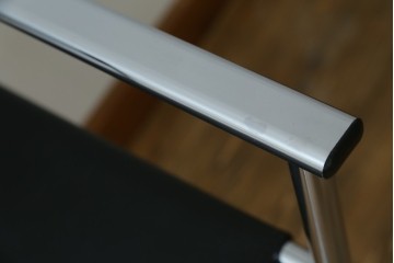 アメリカビンテージ　スチール製　シンプルでかっこいい折り畳み式ディレクターズチェア　(R-082342)