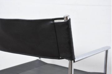 アメリカビンテージ　スチール製　シンプルでかっこいい折り畳み式ディレクターズチェア(椅子、イス、アームチェア、ヴィンテージ)(R-082342)