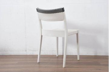 中古　ドイツ　アウトドアリビングブランド　DEDON(デドン)　屋外でも屋内でも使えるモダンなプレイサイドチェア2脚セット(テラスチェア、ガーデンファニチャー、イス、椅子、バラ売り可能)(定価2脚で約20万円)(R-082343)