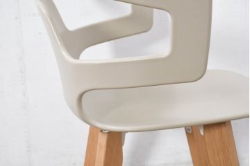中古　Cassina(カッシーナ)　Alias(アリアス)　曲線フォルムと木脚がおしゃれなSegesta Wood(セジェスタウッド)　558　アームチェア3脚セット(ダイニングチェア、椅子、イス、バラ売り可能)(定価3脚で約46万円)(R-082346)