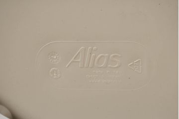 中古　Cassina(カッシーナ)　Alias(アリアス)　曲線フォルムと木脚がおしゃれなSegesta Wood(セジェスタウッド)　558　アームチェア3脚セット(ダイニングチェア、椅子、イス、バラ売り可能)(定価3脚で約46万円)(R-082346)