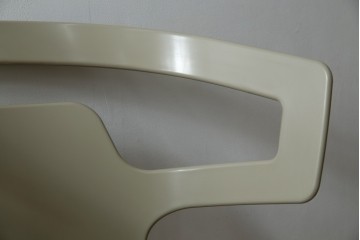 中古　Cassina(カッシーナ)　Alias(アリアス)　曲線フォルムと木脚がおしゃれなSegesta Wood(セジェスタウッド)　558　アームチェア3脚セット(ダイニングチェア、椅子、イス、バラ売り可能)(定価3脚で約46万円)(R-082346)