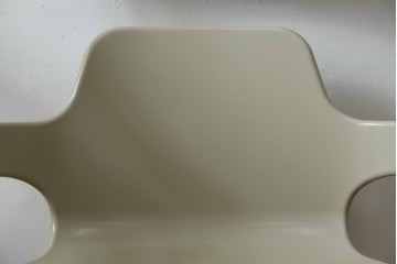 中古　Cassina(カッシーナ)　Alias(アリアス)　曲線フォルムと木脚がおしゃれなSegesta Wood(セジェスタウッド)　558　アームチェア3脚セット(ダイニングチェア、椅子、イス、バラ売り可能)(定価3脚で約46万円)(R-082346)