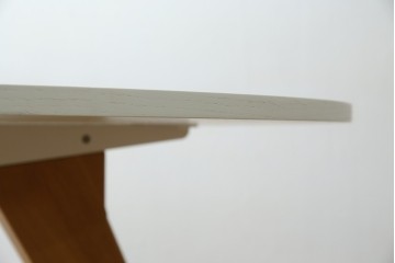 中古　特注モデル　Cassina(カッシーナ)　Alias(アリアス)　曲線フォルムと木脚がおしゃれなAgo(アゴ)　ラウンドダイニングテーブル　定価約52万円相当　(R-082348)