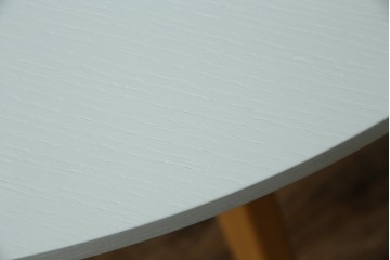 中古　特注モデル　Cassina(カッシーナ)　Alias(アリアス)　曲線フォルムと木脚がおしゃれなAgo(アゴ)　ラウンドダイニングテーブル　定価約52万円相当　(R-082348)