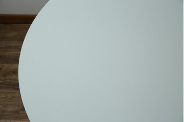 中古　特注モデル　Cassina(カッシーナ)　Alias(アリアス)　曲線フォルムと木脚がおしゃれなAgo(アゴ)　ラウンドダイニングテーブル　定価約52万円相当　(R-082348)