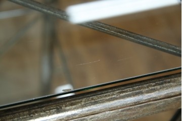 中古　アイアン製　アンティーク調　インダストリアルデザインの無骨な雰囲気がおしゃれな縦型Gケース　(R-082349)