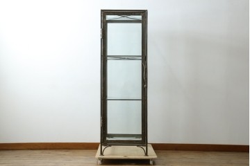 中古　アイアン製　アンティーク調　インダストリアルデザインの無骨な雰囲気がおしゃれな縦型Gケース　(R-082349)