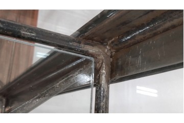 中古　アイアン製　アンティーク調　インダストリアルデザインの無骨な雰囲気がおしゃれな縦型Gケース　(R-082349)