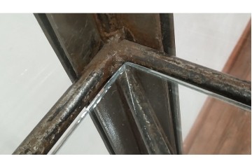 中古　アイアン製　アンティーク調　インダストリアルデザインの無骨な雰囲気がおしゃれな縦型Gケース　(R-082349)