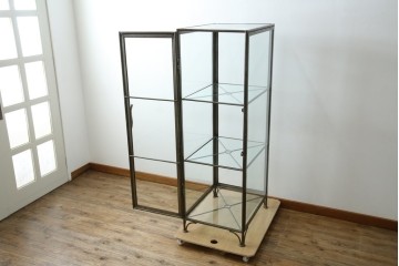 中古　アイアン製　アンティーク調　インダストリアルデザインの無骨な雰囲気がおしゃれな縦型Gケース　(R-082349)