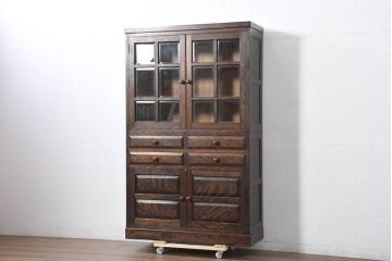 中古　美品　松本民芸家具　G-型特注モデル　シックな空間づくりが叶う面取り食器棚(収納棚、戸棚、本箱、ブックケース、カップボード、キャビネット、バラ売り可能)(定価約70万円)(R-082353)