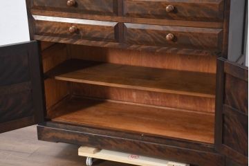 中古　美品　松本民芸家具　G-型特注モデル　シックな空間づくりが叶う面取り食器棚(収納棚、戸棚、本箱、ブックケース、カップボード、キャビネット、バラ売り可能)(定価約70万円)(R-082353)
