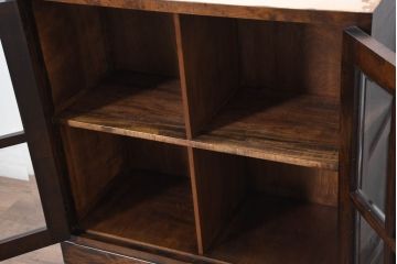 中古　美品　特注品　松本民芸家具　深みのある木の色味が素敵な書棚・下段(本棚、ブックシェルフ、本箱、ブックケース、キャビネット、食器棚、カップボード、飾り棚、戸棚、収納棚)(R-082358)