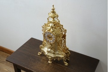 中古　イタリア　高級品!!　真鍮(しんちゅう)製　ロココ調の豪華な装飾が見ごたえ抜群の置き時計　定価約11万円相当　(R-082359)