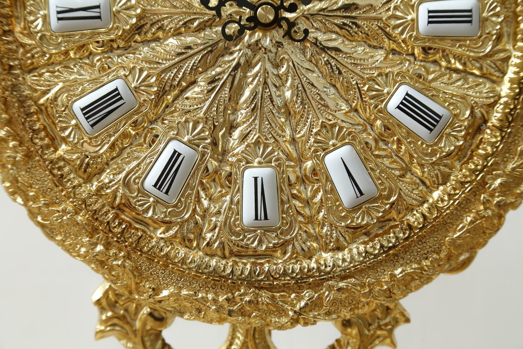中古　美品　輸入家具専門店イベリア取り扱い　ゴールド×クリスタル×大理石の大きな置き時計　定価約22万円　(R-082360)