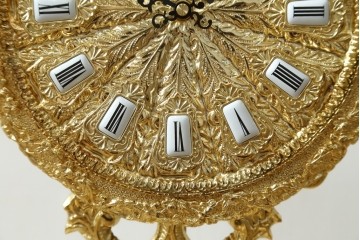 中古　美品　輸入家具専門店イベリア取り扱い　ゴールド×クリスタル×大理石の大きな置き時計　定価約22万円　(R-082360)