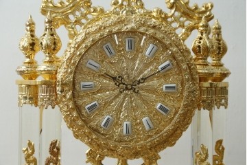 中古　美品　輸入家具専門店イベリア取り扱い　ゴールド×クリスタル×大理石の大きな置き時計　定価約22万円　(R-082360)