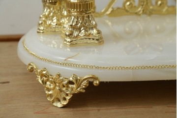 中古　美品　輸入家具専門店イベリア取り扱い　ゴールド×クリスタル×大理石の大きな置き時計　定価約22万円　(R-082360)