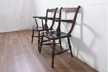 中古　松本民芸家具　B型ワイコムチェア　落ち着いた色味と滑らかな質感が美しいアームチェア2脚セット(板座チェア、ダイニングチェア、椅子、イス、バラ売り可能)(定価2脚で約35万円)(R-082362)