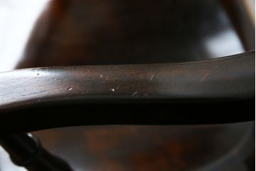 中古　松本民芸家具　B型ワイコムチェア　落ち着いた色味と滑らかな質感が美しいアームチェア2脚セット(板座チェア、ダイニングチェア、椅子、イス、バラ売り可能)(定価2脚で約35万円)(R-082362)