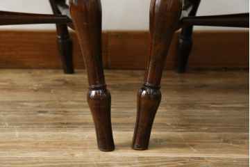 中古　松本民芸家具　B型ワイコムチェア　落ち着いた色味と滑らかな質感が美しいアームチェア2脚セット(板座チェア、ダイニングチェア、椅子、イス、バラ売り可能)(定価2脚で約35万円)(R-082362)