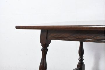 中古　美品　松本民芸家具　F型食卓　クラシカルな脚のデザインが目を引くダイニングテーブル(作業台、食卓、4人掛け、6人掛け)(定価約37万円)(R-082363)