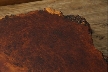 和製ヴィンテージ　花梨(カリン)材　貴重な鳥眼杢が味わい深い立派なローテーブル　(R-082364)