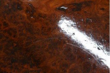 和製ヴィンテージ　花梨(カリン)材　貴重な鳥眼杢が味わい深い立派なローテーブル　(R-082364)