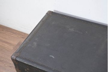 和製アンティーク　大振り　ガラス天板付きのおしゃれな船トランクローテーブル(舟トランク、座卓、センターテーブル、リビングテーブル)(R-082365)