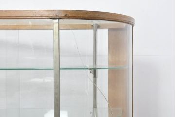 和製アンティーク　レトロな曲げガラス入りショーケース(ガラスケース、陳列棚、飾り棚、Rガラス、曲面ガラス、ディスプレイケース、コレクションケース、店舗什器)(R-082368)