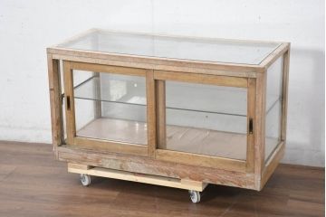 和製アンティーク　昭和レトロ　ナラ(楢)材　卓上　ロータイプ　シンプルなデザインで取り入れやすいガラスケース(ショーケース、ディスプレイケース、コレクションケース、陳列棚、飾り棚、店舗什器)(R-082371)