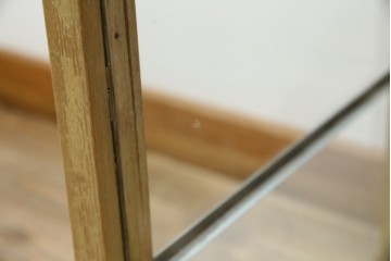 和製アンティーク　昭和レトロ　ナラ(楢)材　卓上　ロータイプ　シンプルなデザインで取り入れやすいガラスケース　(R-082371)