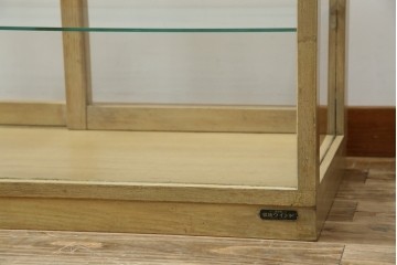 和製アンティーク　昭和レトロ　ナラ(楢)材　卓上　ロータイプ　シンプルなデザインで取り入れやすいガラスケース　(R-082371)