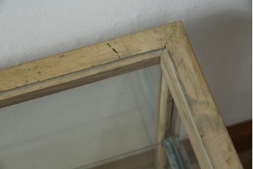 和製アンティーク　昭和レトロ　ナラ(楢)材　卓上　ロータイプ　シンプルなデザインで取り入れやすいガラスケース　(R-082371)