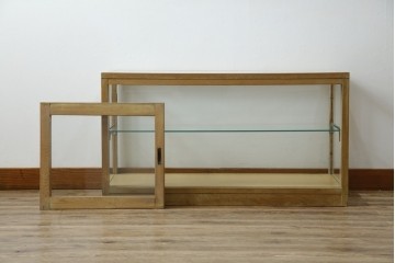 和製アンティーク　昭和レトロ　ナラ(楢)材　卓上　ロータイプ　シンプルなデザインで取り入れやすいガラスケース　(R-082371)