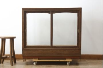 和製アンティーク　楢(ナラ)材　木枠　レトロな雰囲気のガラスケース(Gケース、ショーケース、ディスプレイケース、コレクションケース、飾り棚、陳列棚、収納棚、店舗什器)(R-082376)