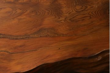 中古　高級品　超激レア品　認定銘木屋久杉　瘤杢(こぶもく)　価値ある逸品!　屋久杉としてこれ以上ない規格の一枚!!　希少な屋久杉の一枚板を贅沢に使用した座卓　定価約900万円相当　(R-082378)