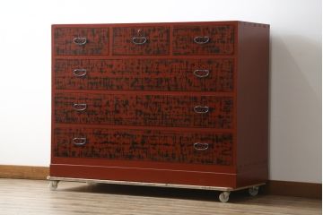中古　特注!!　最高級の漆塗り　曙塗り(あけぼのぬり)が施された加茂総桐タンス(根來塗り、根来塗り、ねごろぬり、和箪笥、和たんす、和タンス、桐たんす、整理箪笥、衣装箪笥、引き出し、サイドチェスト)(定価約130万円)(R-082381)